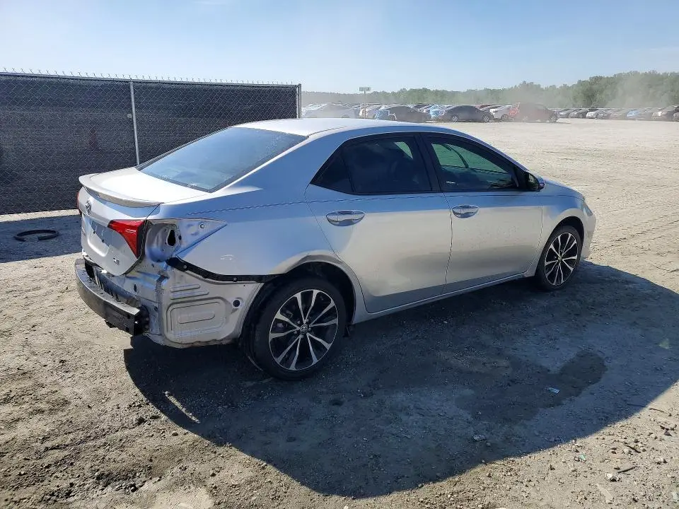 2018 TOYOTA COROLLA SE  