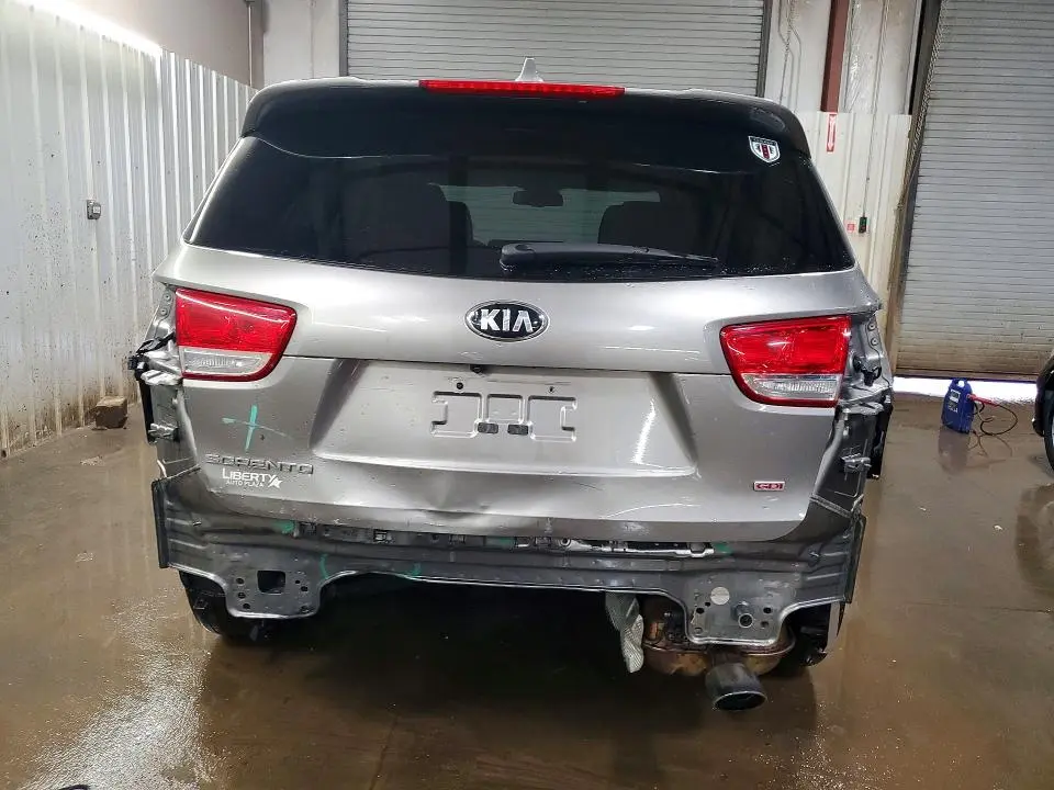 2016 KIA SORENTO LX  