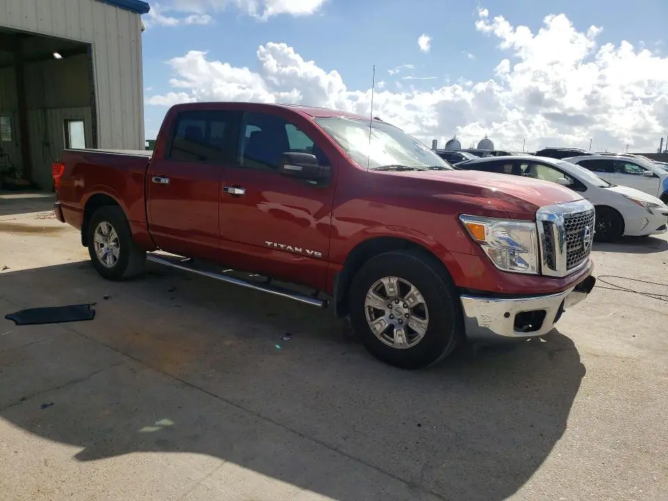 2018 NISSAN TITAN SV  