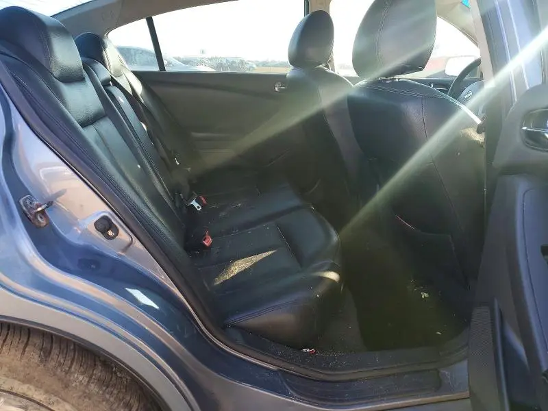 2010 NISSAN ALTIMA BASE  