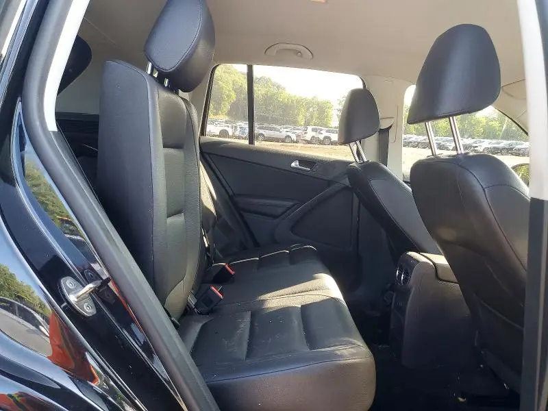 2017 VOLKSWAGEN TIGUAN S  