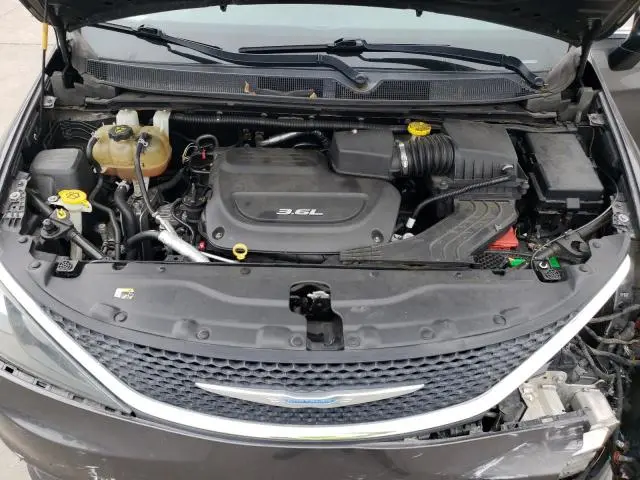 2018 CHRYSLER PACIFICA TOURING  