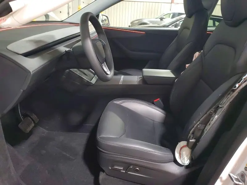 2026 TESLA MODEL Y   