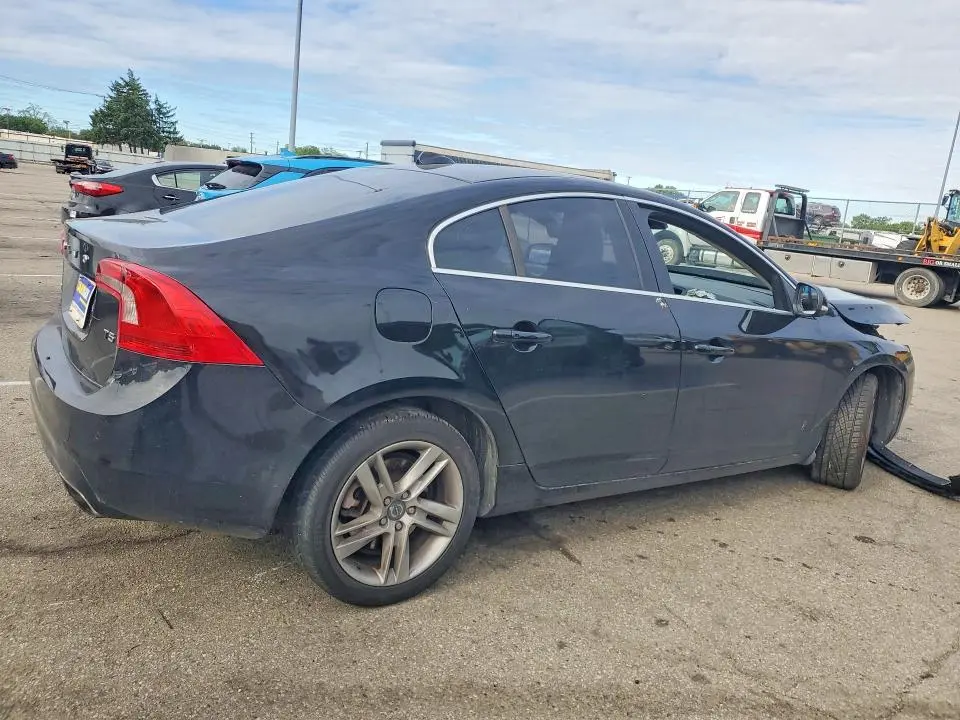 2014 VOLVO S60 T5  