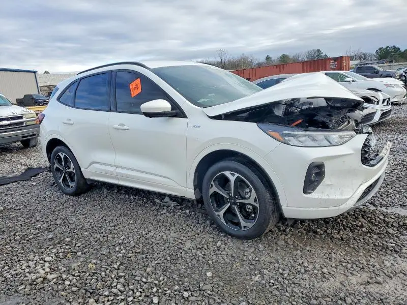 2023 FORD ESCAPE ST LINE SELECT  