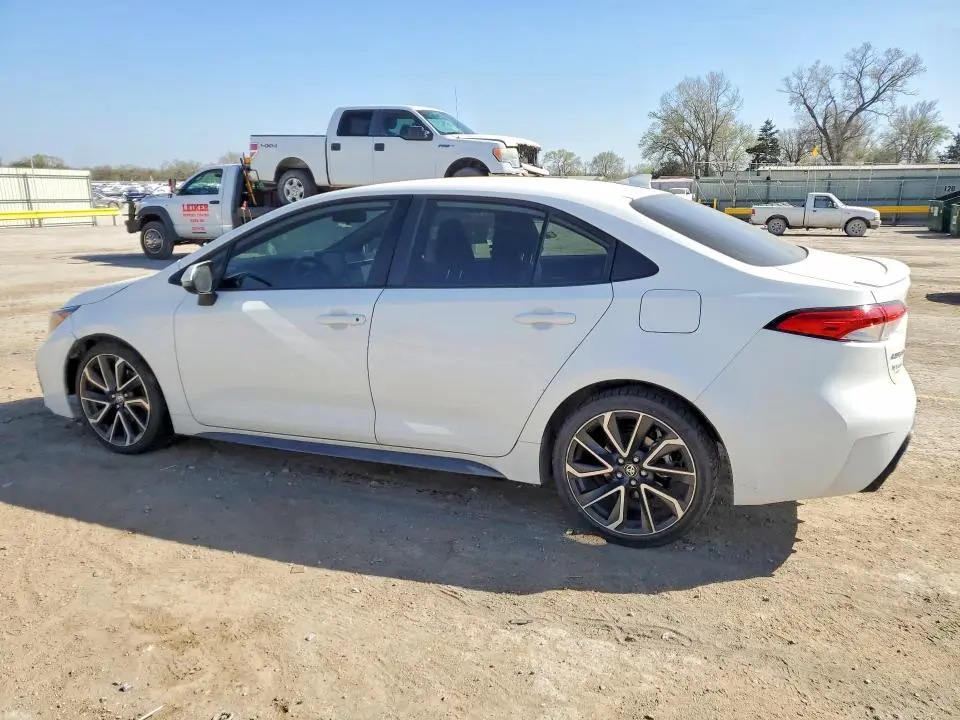 2022 TOYOTA COROLLA SE  