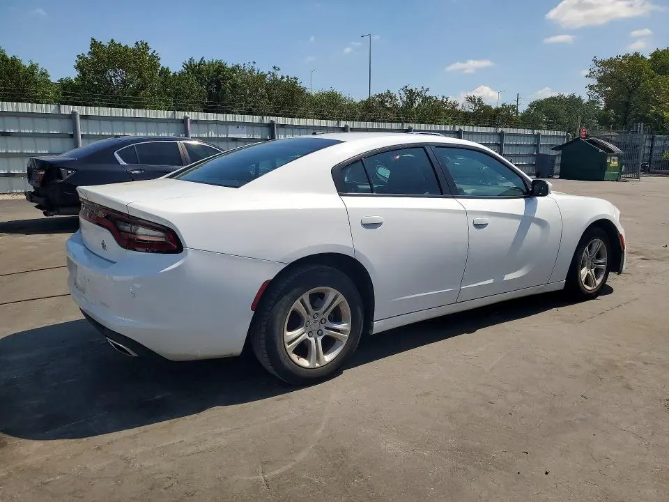 2022 DODGE CHARGER SXT  