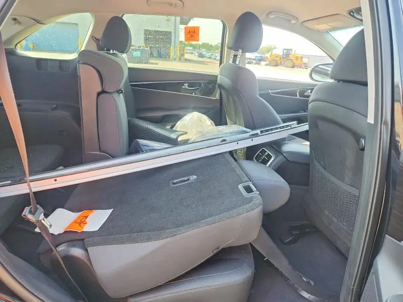 2019 KIA SORENTO LX  
