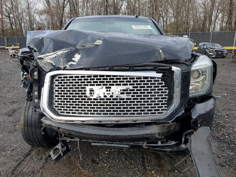 2017 GMC YUKON DENALI  