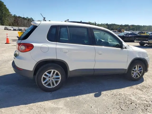 2011 VOLKSWAGEN TIGUAN S  