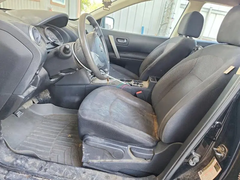 2013 NISSAN ROUGE   