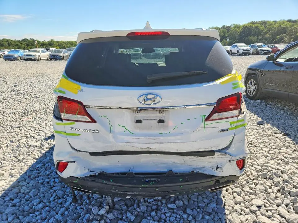 2017 HYUNDAI SANTA FE SE  