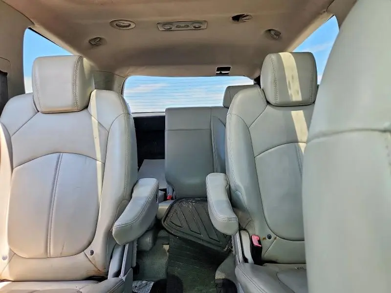 2012 GMC ACADIA SLT-1  