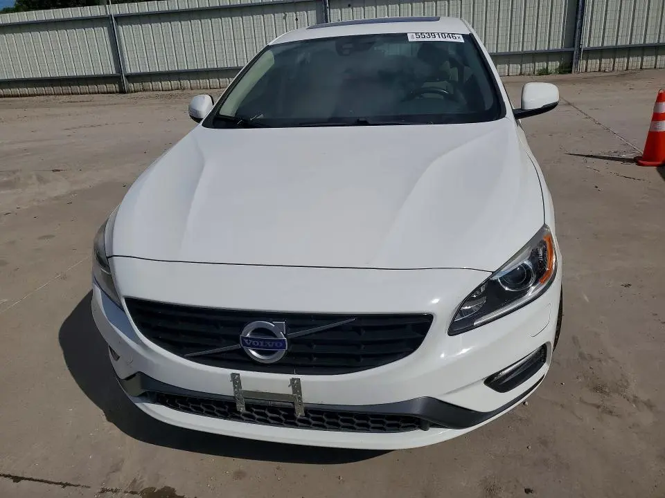 2018 VOLVO S60 DYNAMIC  