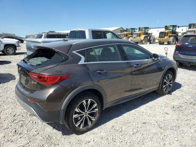 2017 INFINITI QX30 BASE