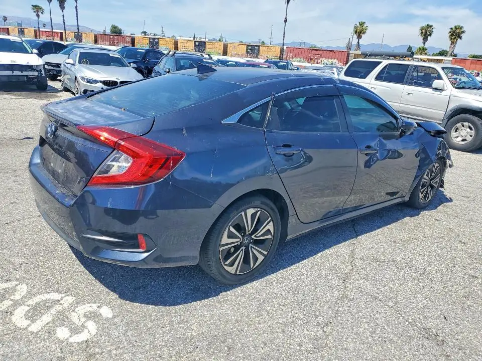 2017 HONDA CIVIC EX  