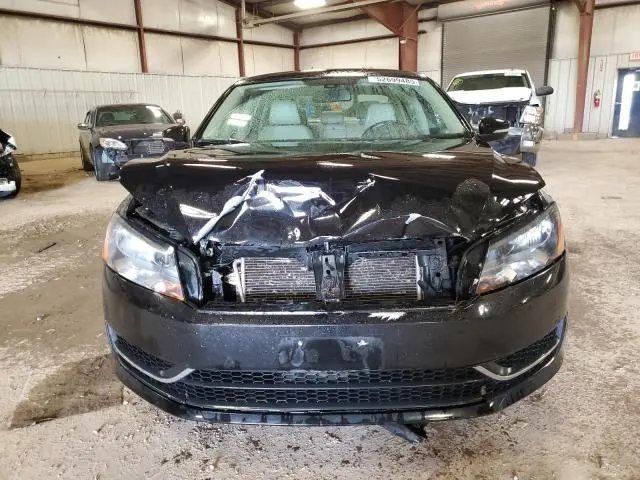 2015 VOLKSWAGEN PASSAT SE  