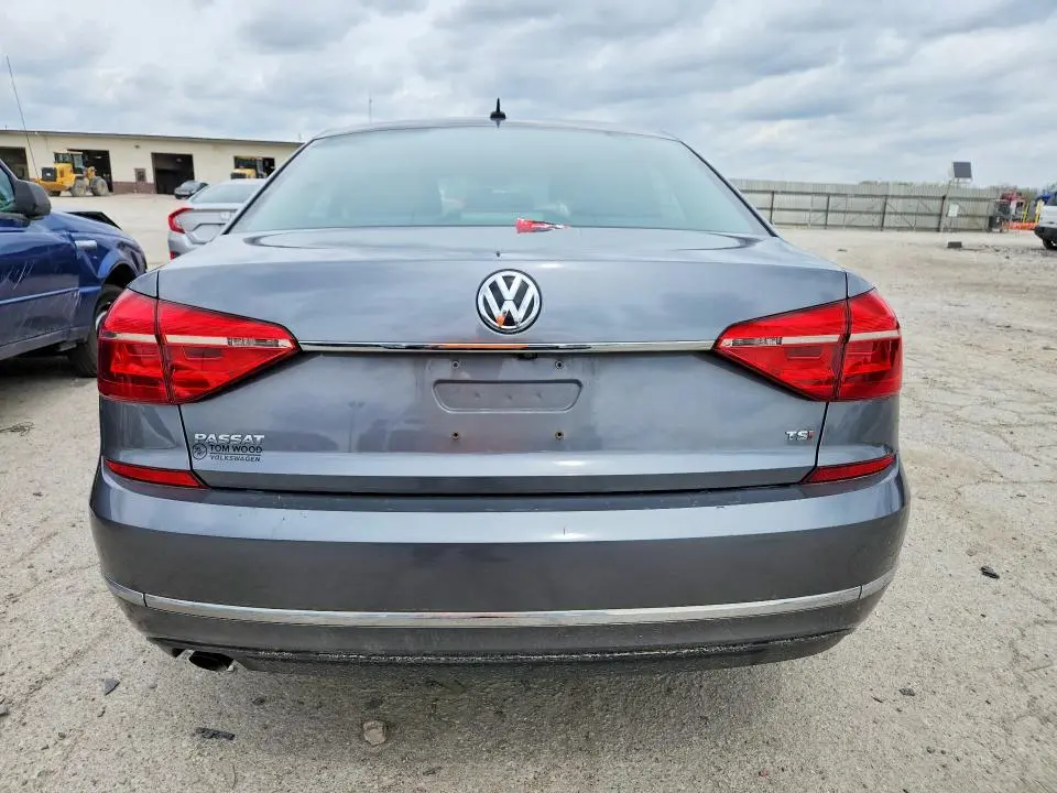 2016 VOLKSWAGEN PASSAT S  