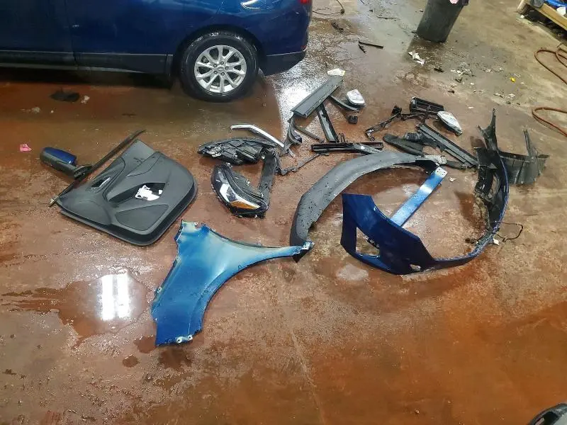 2021 CHEVROLET EQUINOX LT  