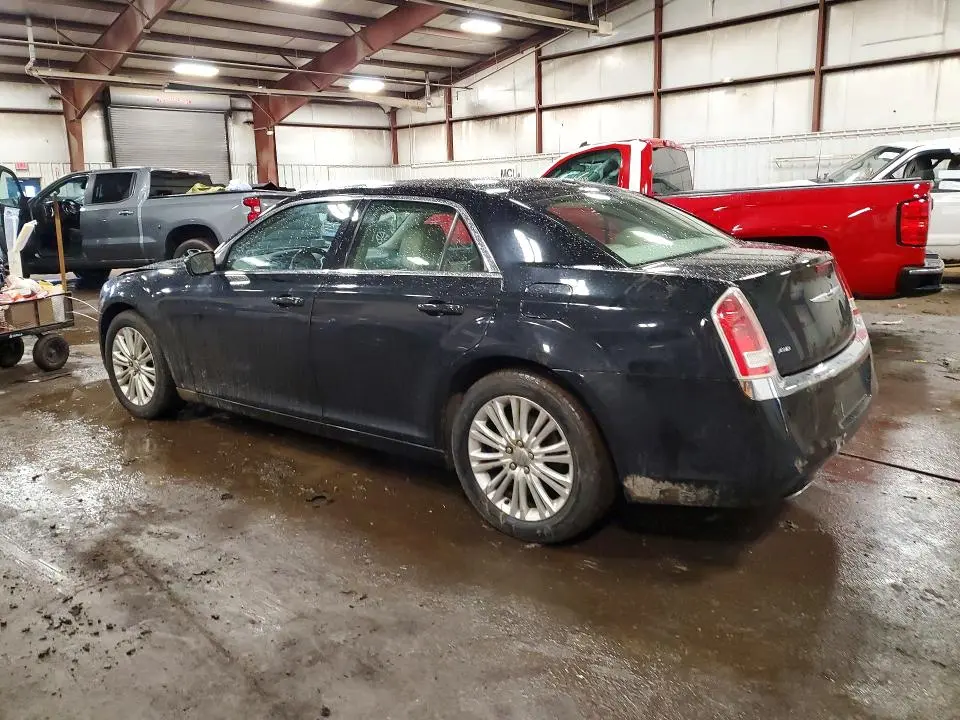 2013 CHRYSLER 300   