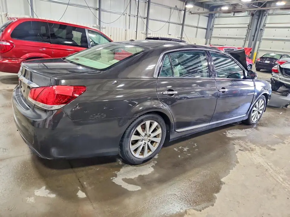 2011 TOYOTA AVALON LIMITED  