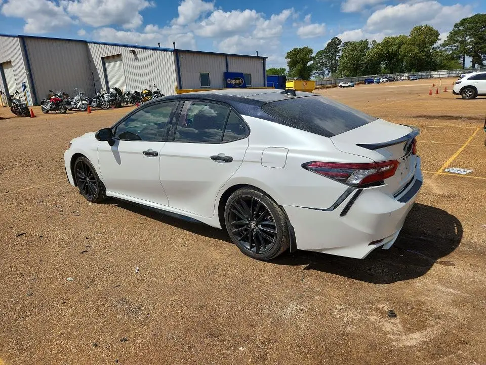 2021 TOYOTA CAMRY XSE V6  
