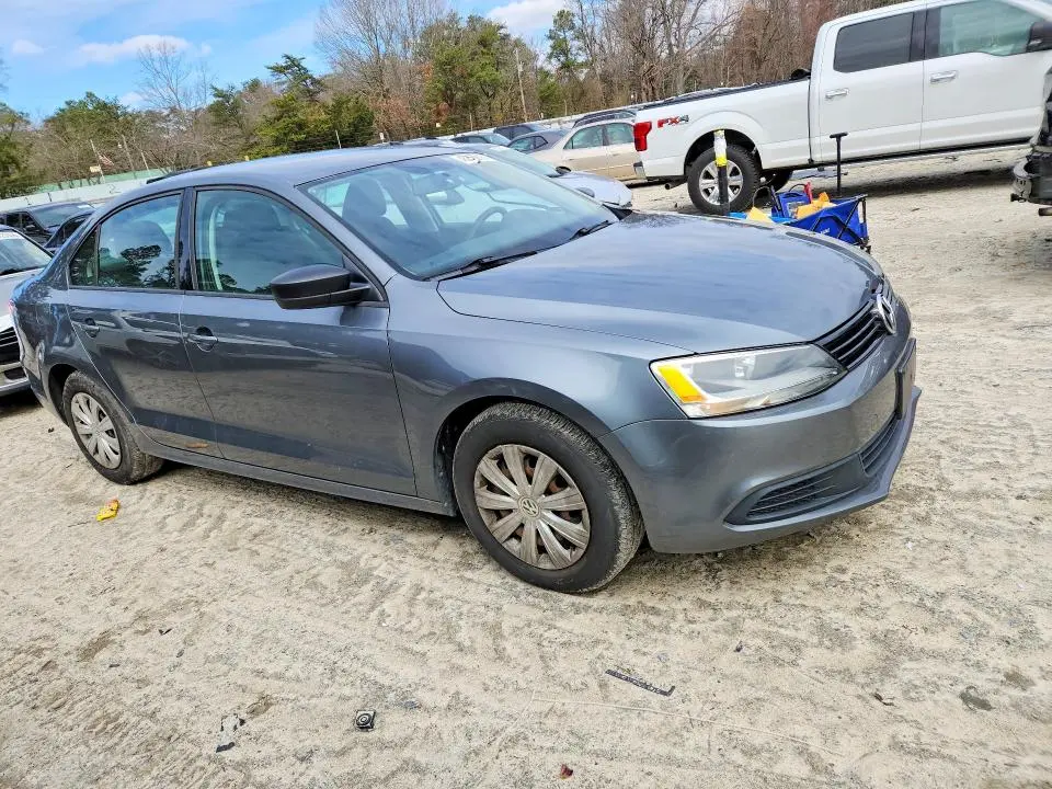 2014 VOLKSWAGEN JETTA BASE  