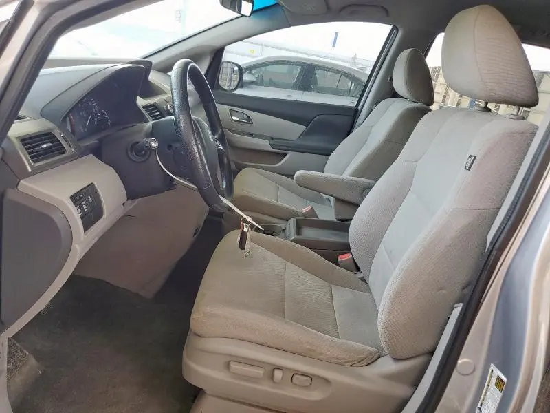 2016 HONDA ODYSSEY SE  