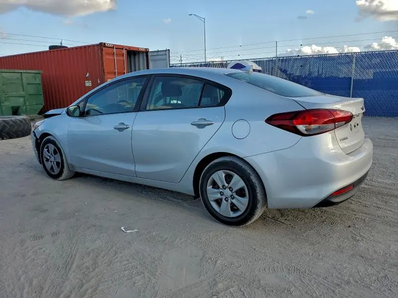 2017 KIA FORTE LX  