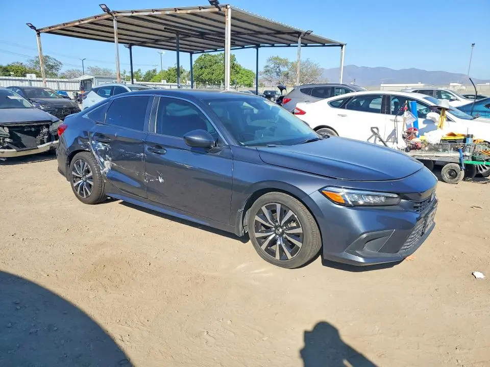 2022 HONDA CIVIC LX  
