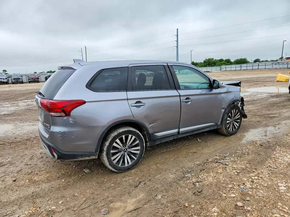 2019 MITSUBISHI OUTLANDER   
