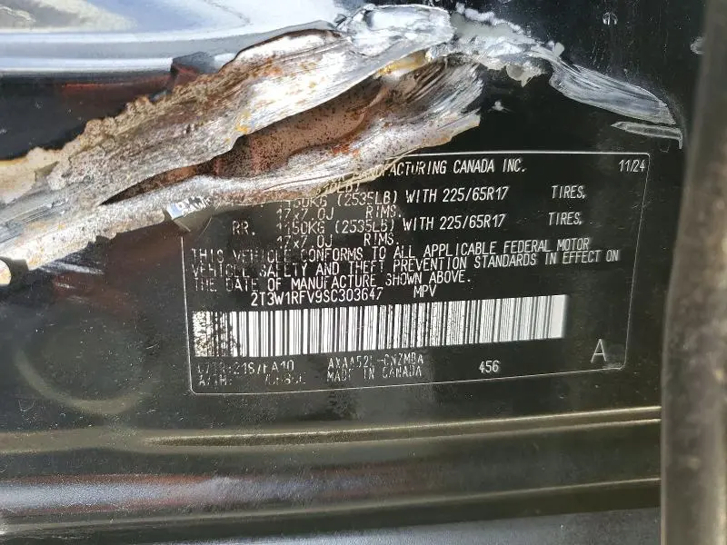 2025 TOYOTA RAV4 XLE  