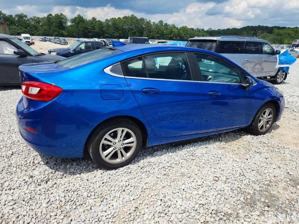 2017 CHEVROLET CRUZE LT  
