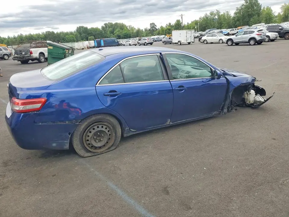 2010 TOYOTA CAMRY LE  