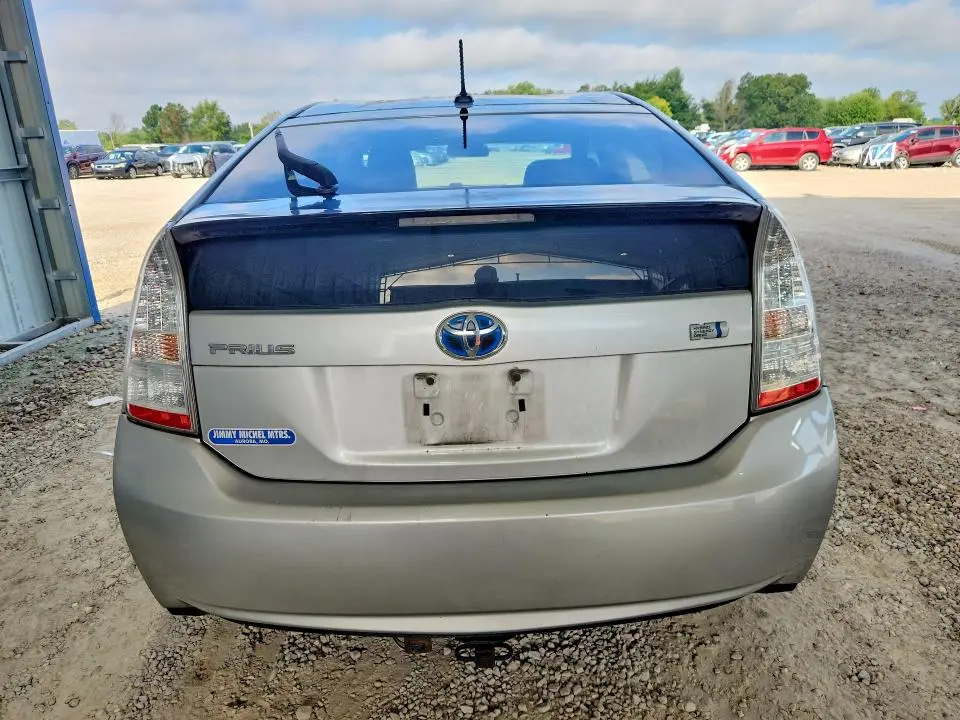 2011 TOYOTA PRIUS THREE  