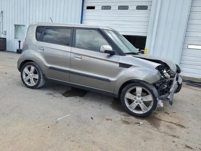 2010 KIA SOUL +  