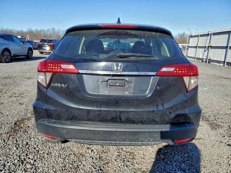 2021 HONDA HR-V LX  