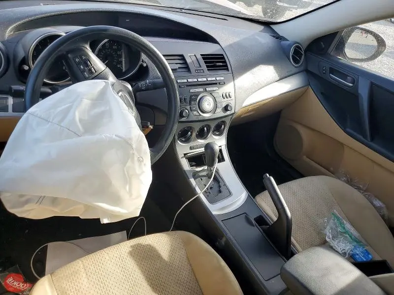 2010 MAZDA 3 I  