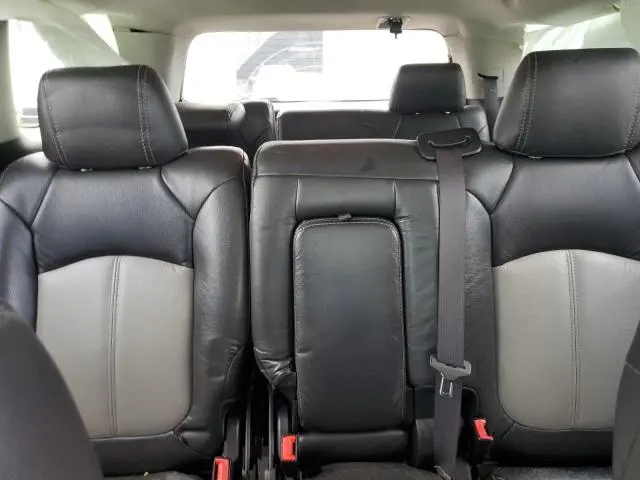 2010 GMC ACADIA SLE  