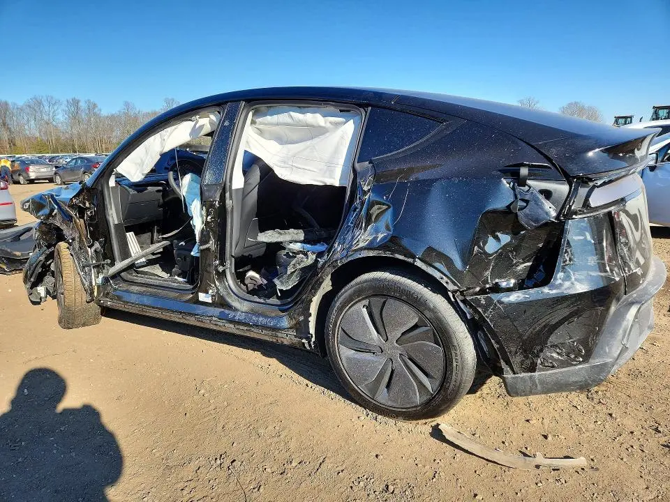 2026 TESLA MODEL Y   