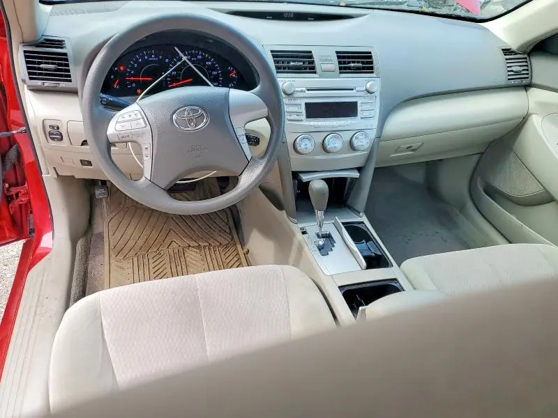 2011 TOYOTA CAMRY LE  