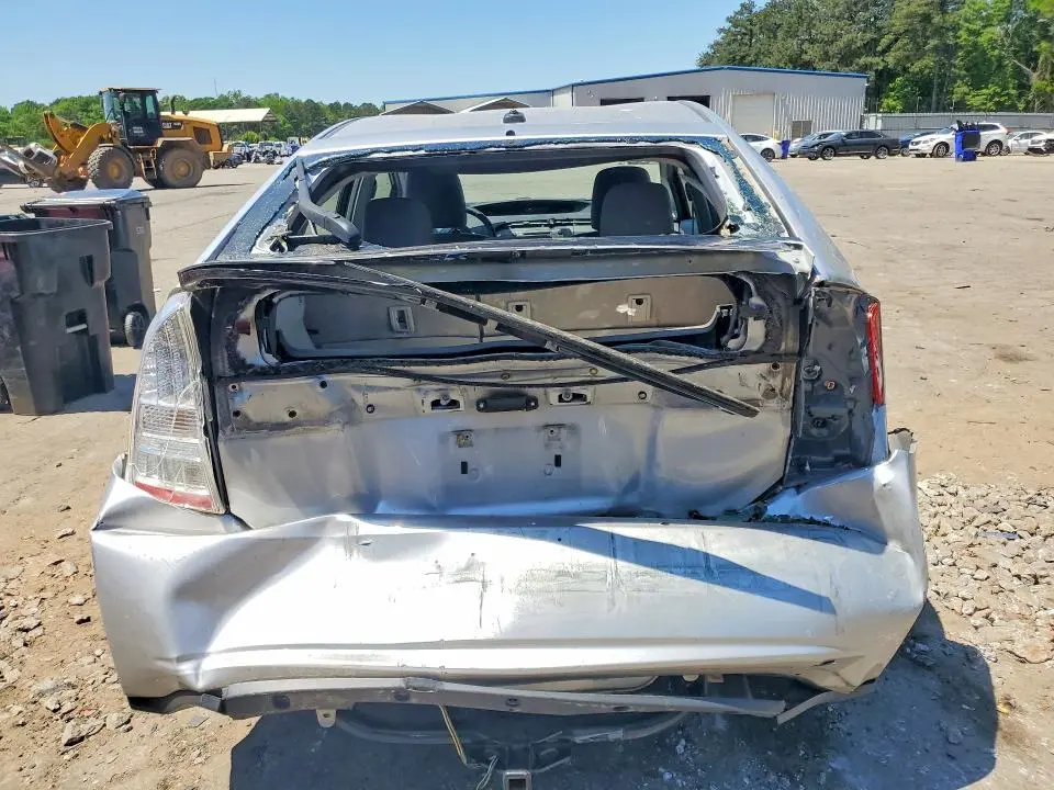 2010 TOYOTA PRIUS III  