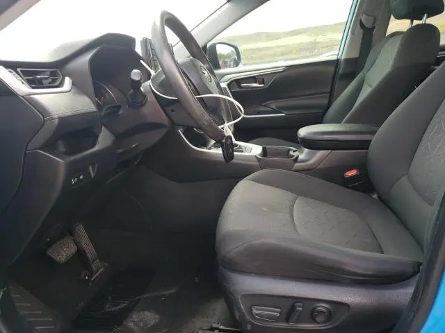 2021 TOYOTA RAV4 XLE