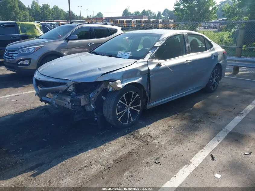 2019 TOYOTA CAMRY SE