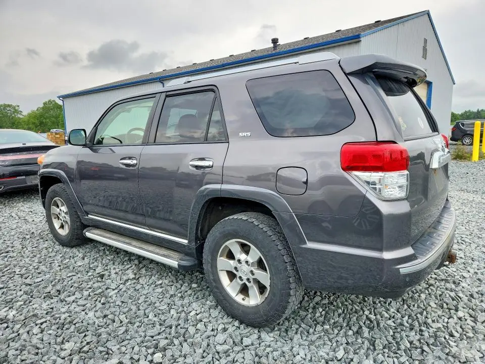 2013 TOYOTA 4RUNNER SR5  