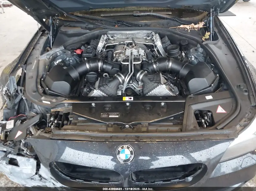 2013 BMW M5  