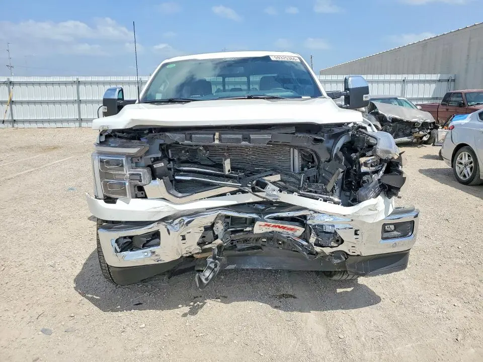2025 FORD F150 LARIAT  