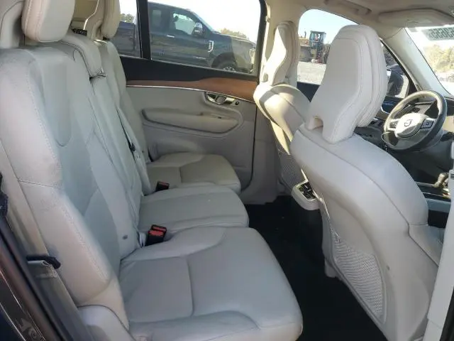 2022 VOLVO XC90 T5 MOMENTUM  