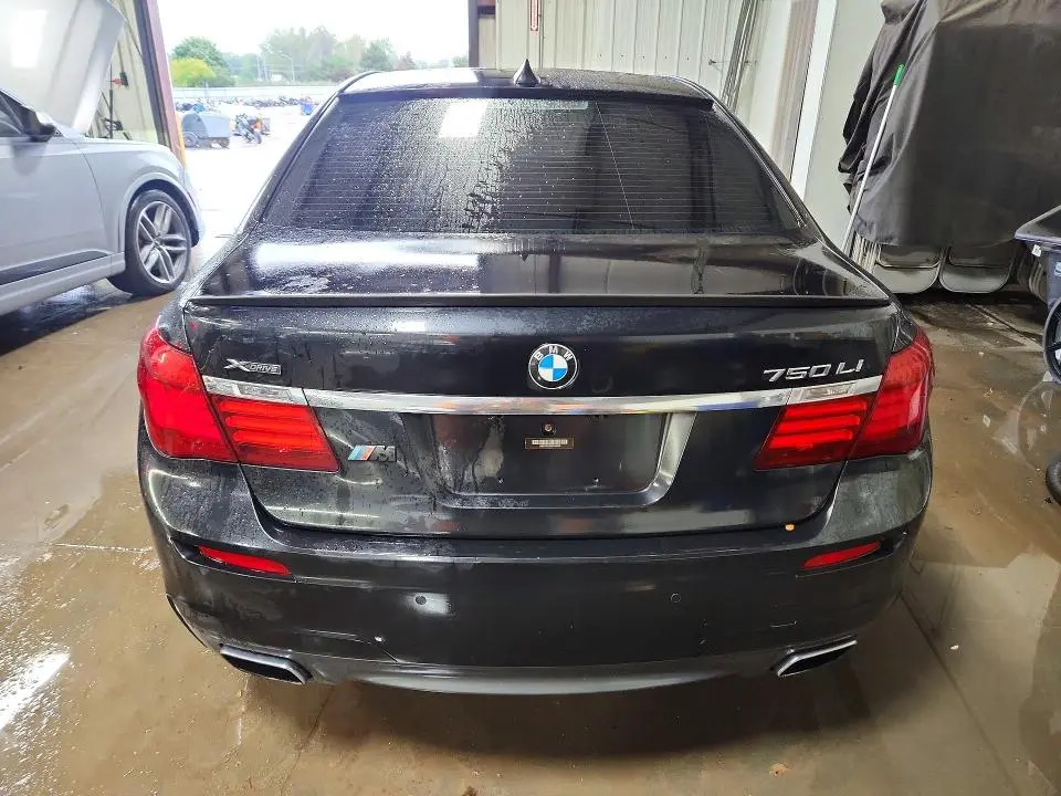 2013 BMW 750 LXI  
