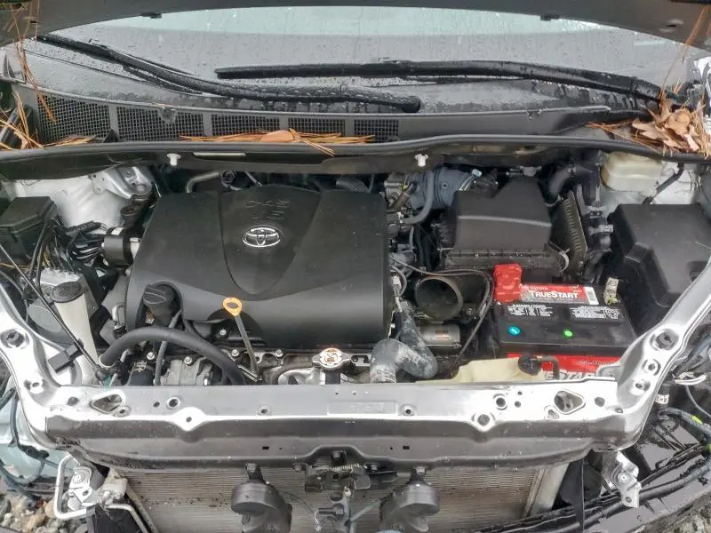 2020 TOYOTA SIENNA LE  